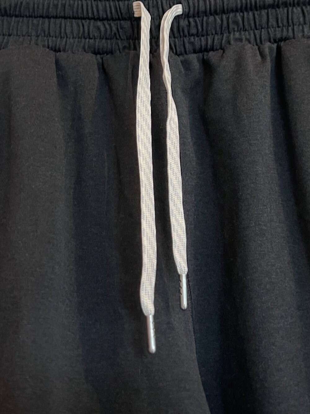 Vuori Halo Boxy Short Women's DreamKnit Shorts, Black Heather - Picture 16 of 16